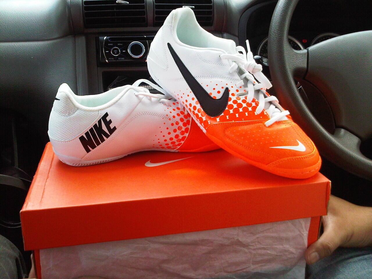 sepatu futsal nike5 elastico 1000% ORI BNIB size 43