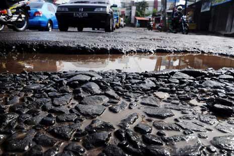 Jalan Rusak, Kemacetan dan Banjir Telah Jadi &quot;Teman Hidup&quot; Bagi Warga Kota Bandung