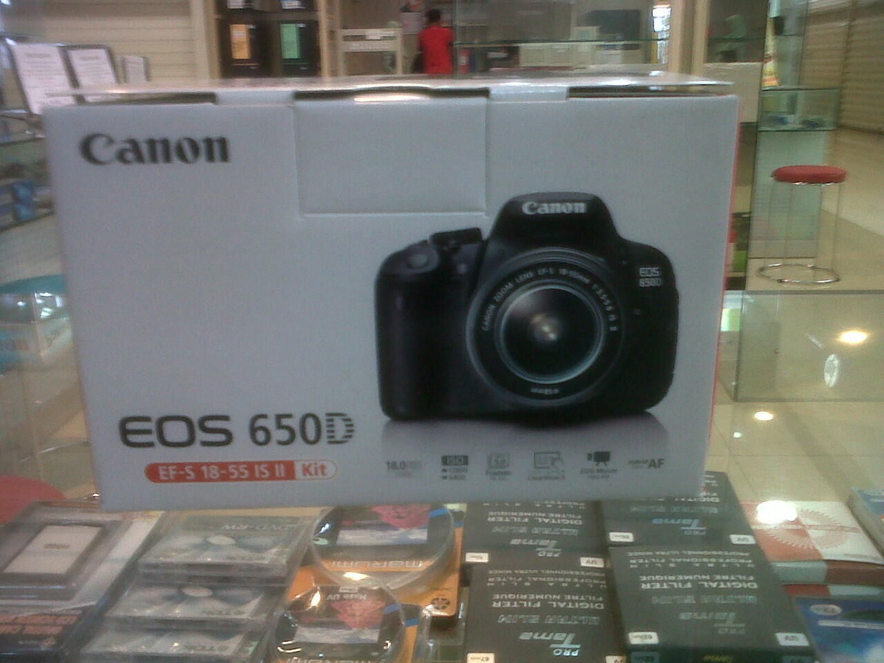 Terjual Jual Kamera Canon EOS 650D kit 18-55mm IS II Rp:3 