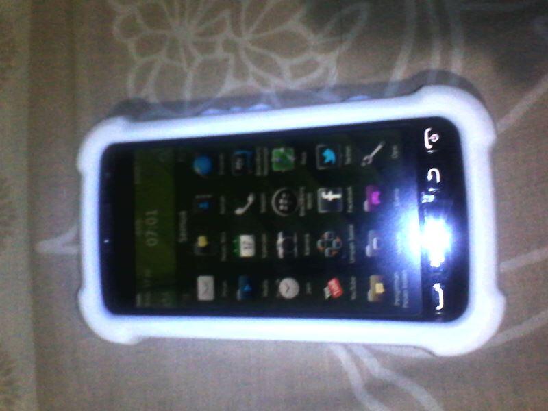 WTS Blackberry 9860 aka BB Monza Garansi Bless Mulus Fullset...Solo