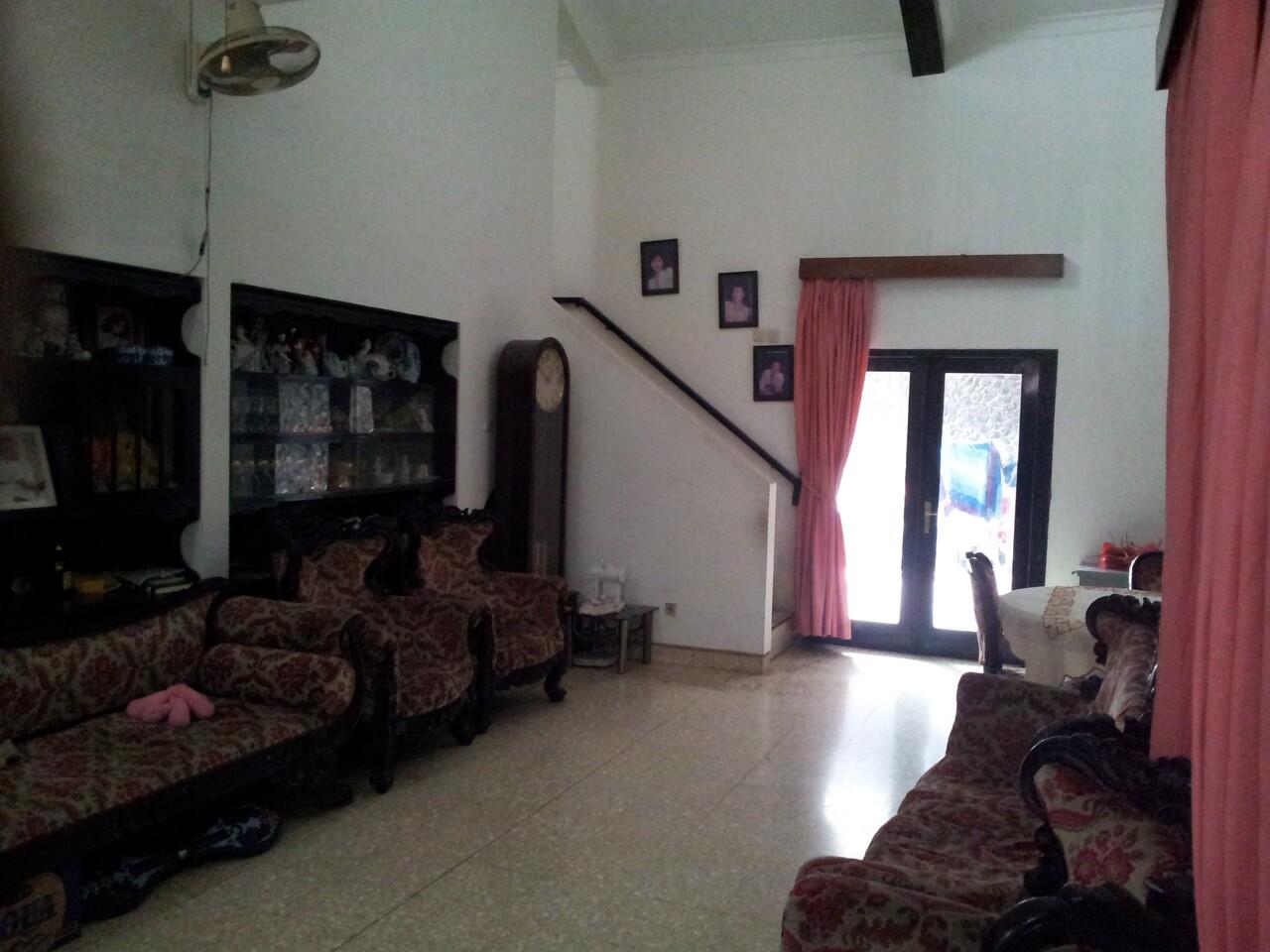Jual Rumah daerah Utan Kayu Selatan, Jakarta Timur