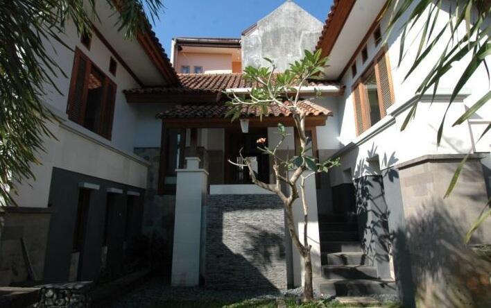 Modern styled house for sale in Denpasar