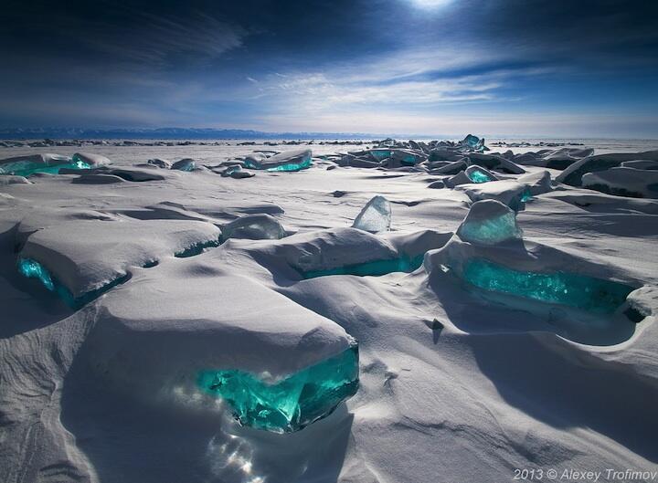 Keren ! Ice Turquoise Northern Danau Baikal,Russia