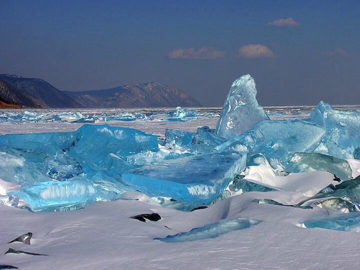Keren ! Ice Turquoise Northern Danau Baikal,Russia