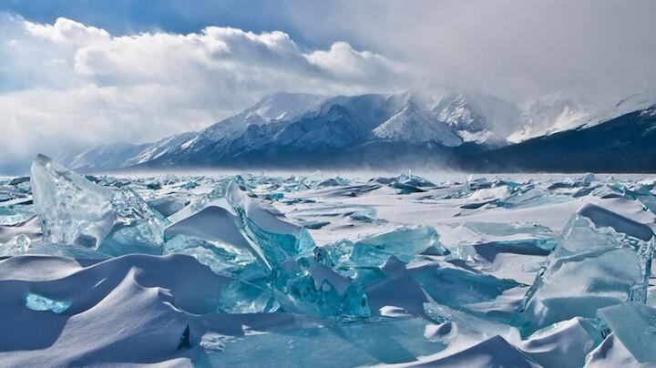 Keren ! Ice Turquoise Northern Danau Baikal,Russia