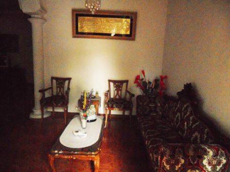 Rumah 2 LT Lokasi Strategis utk Tinggal & Bisnis