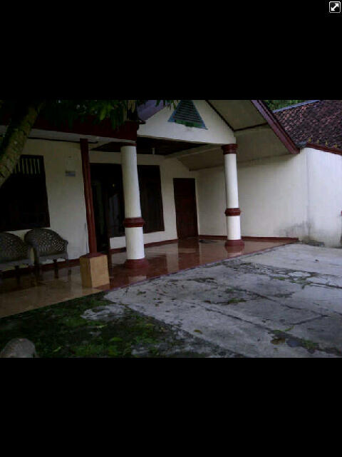 RUMAH DI DEKET SENTUL