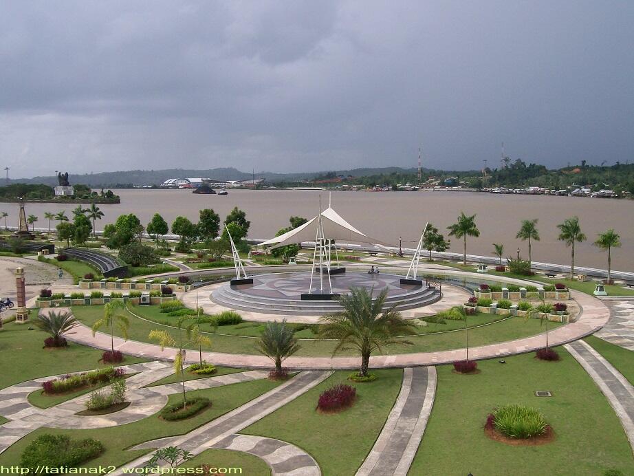 Pulau Terunik Di Indonesia