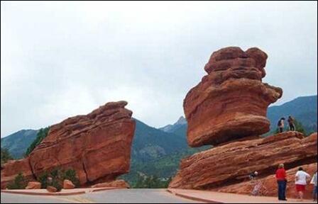 batu paling seimbang di dunia