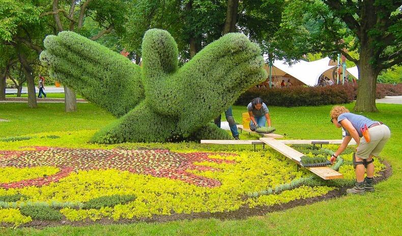 &#91;KEREN&#93; Indahnya Patung Raksasa Pada Pameran Mosaiculture 2013