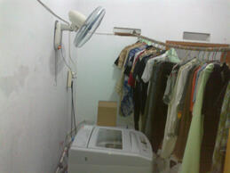 share bisnis laundry