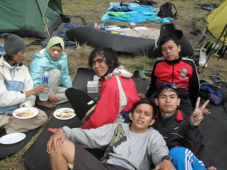 Perjalan ke Semeru + Kesurupan Warga Ranu Pani ( Makhluk Halus )