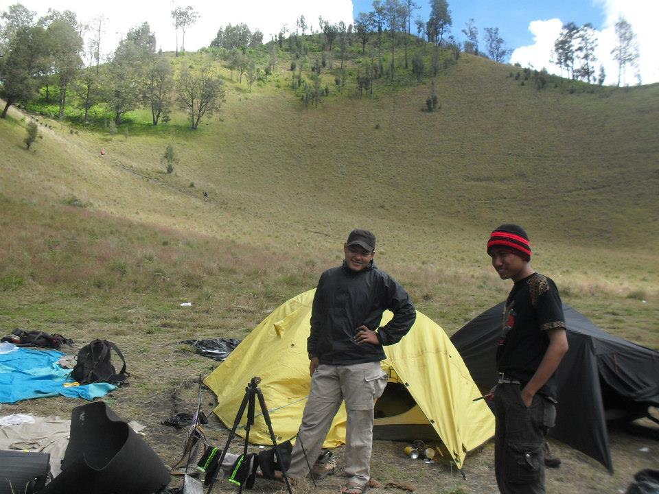 Perjalan ke Semeru + Kesurupan Warga Ranu Pani ( Makhluk Halus )