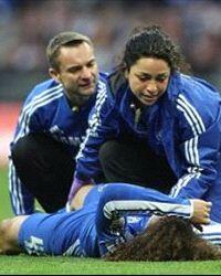 Mengenal Eva Carneiro, Sosok Paling Cantik Di Bangku Cadangan Chelsea