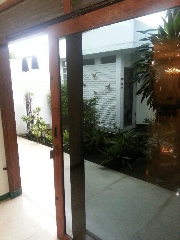 Rumah second bagus dan strategis di Jl Pemuda, Jakarta