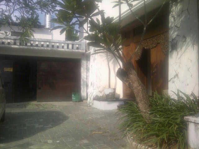 Jual rumah mewah di sanur Bali kondisi terawat