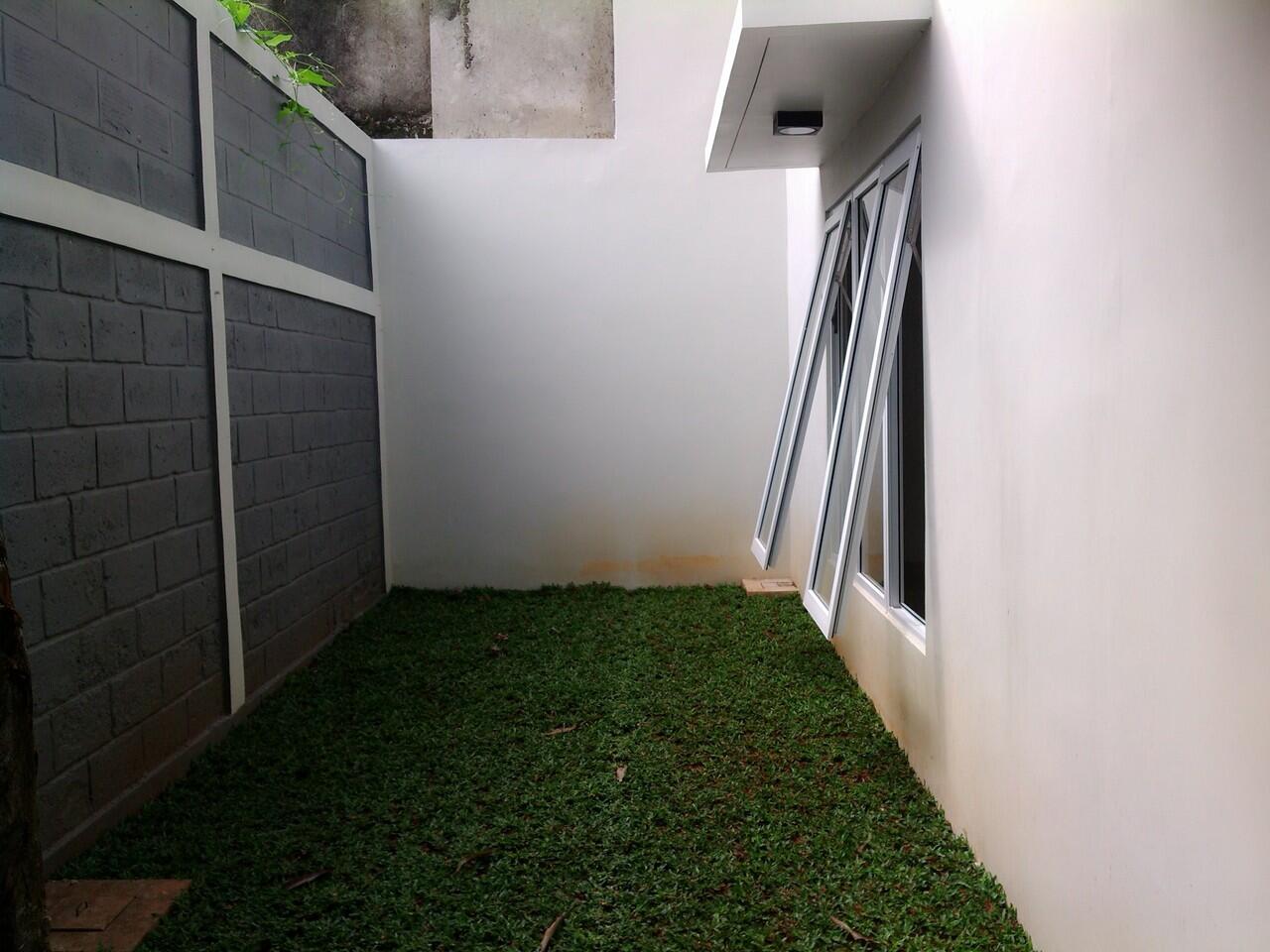 RUMAH MEWAH NEW SIAP HUNI DI SEKTOR 9