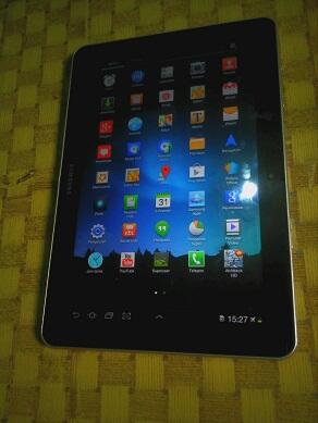 Samsung P7500 Galaxy Tab 10.1 3G Bisa Buat tlp dan sms = 2.4 jt mau gan?