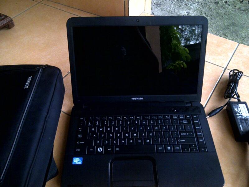 Toshiba Satelite C800 semarang