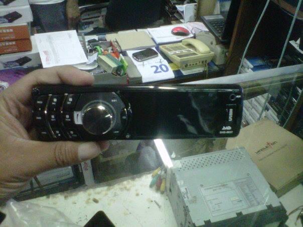 dvd/tv mobil SingleDin layar mini 3inch DHD-883T. bandung (car audio panggilan)