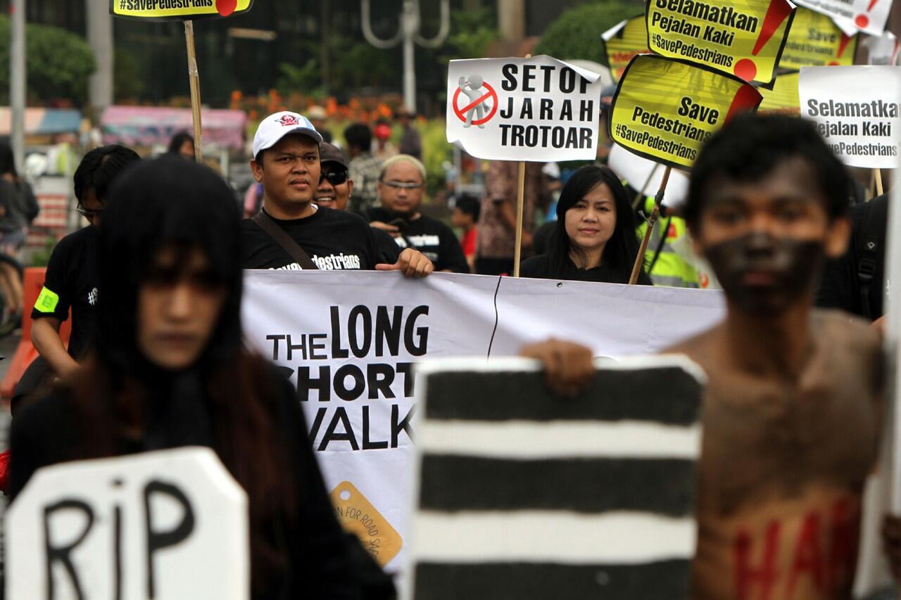 [PIC] Menjarah Hak Pejalan Kaki