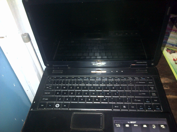 jual cepet gan acer emachine lama ane...