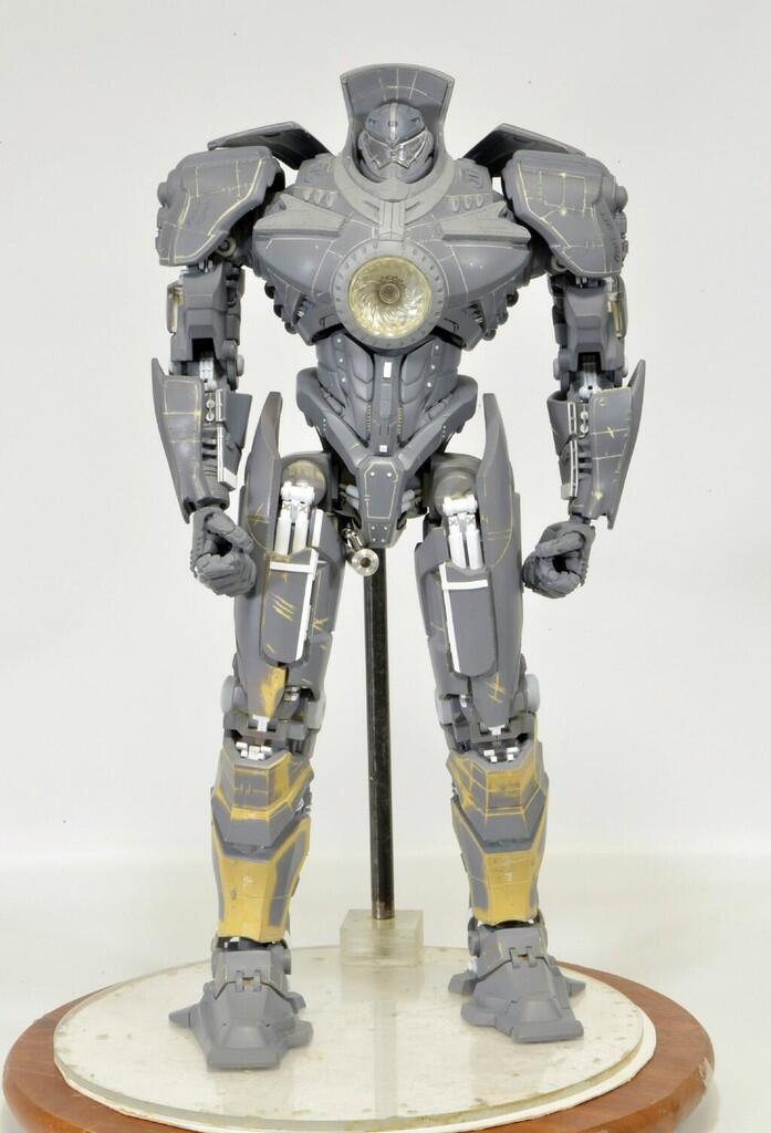 Ukuran Robot Gipsy Danger (Pacific Rim) Jauh Lebih Besar Gan dibanding Optimus Prime 