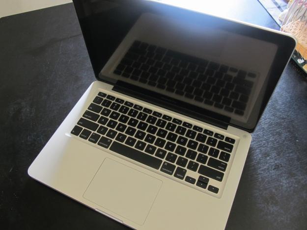 PROMO BULAN RAMADHAN macbook Pro 8.1 Core i7