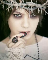 Biodata Singkat &amp; 60 Fakta &quot;Hideto Takarai/Hyde&quot; L'Arc~en~Ciel (Vocalist)