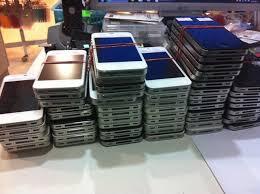 ARENA CELULER NEW BNIB APPLE IPHONE 4S 16GB 32GB 64GB HRGA SPECIAL BM RP.1.000.000