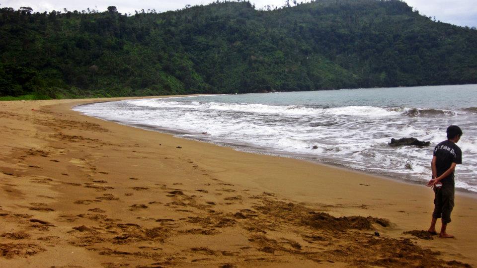Pantai yang masih perawan