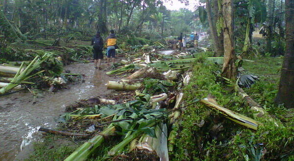 Banjir Kembali Menerjang wilayah pesisir kab.Malang