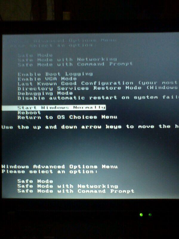 Layar Laptop Gwa jadi Keren double gitu gan xD.