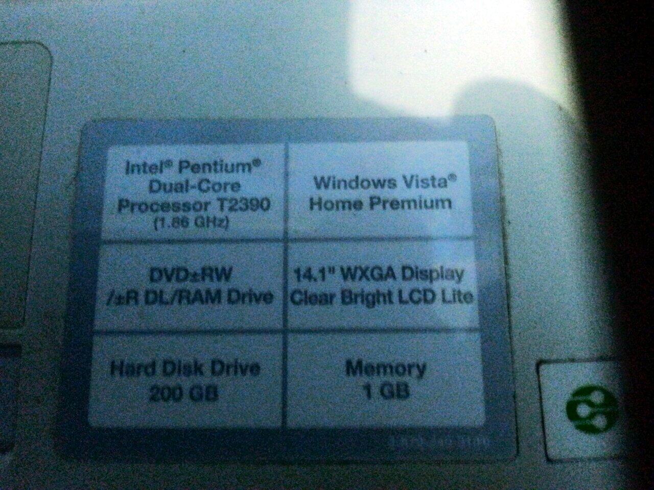 DIJUAL LAPTOP SONY VAIO VGN-CR323(WHTE)