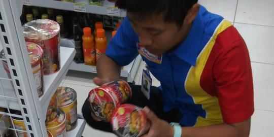 Berkedok Promo Murah, Indomaret di Grogol Jual Mie Kadaluwarsa !