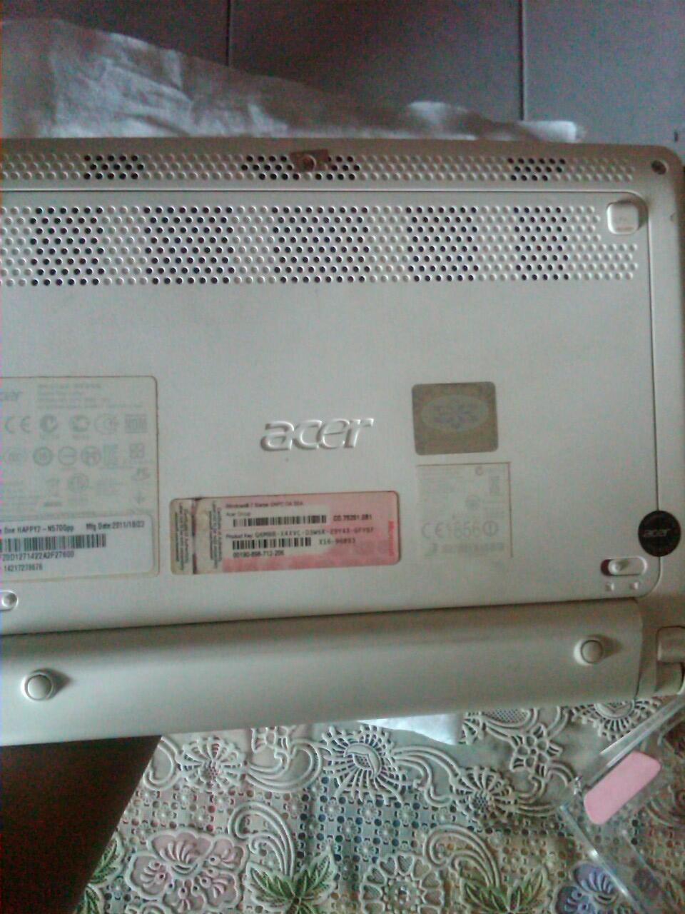 Acer Aspire One Happy2 Jarang Pakai Murah + Bonus