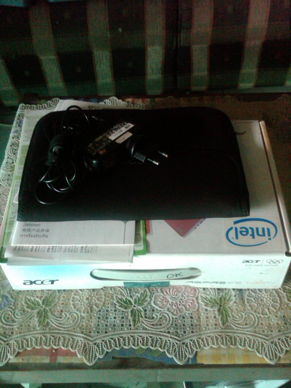 Acer Aspire One Happy2 Jarang Pakai Murah + Bonus