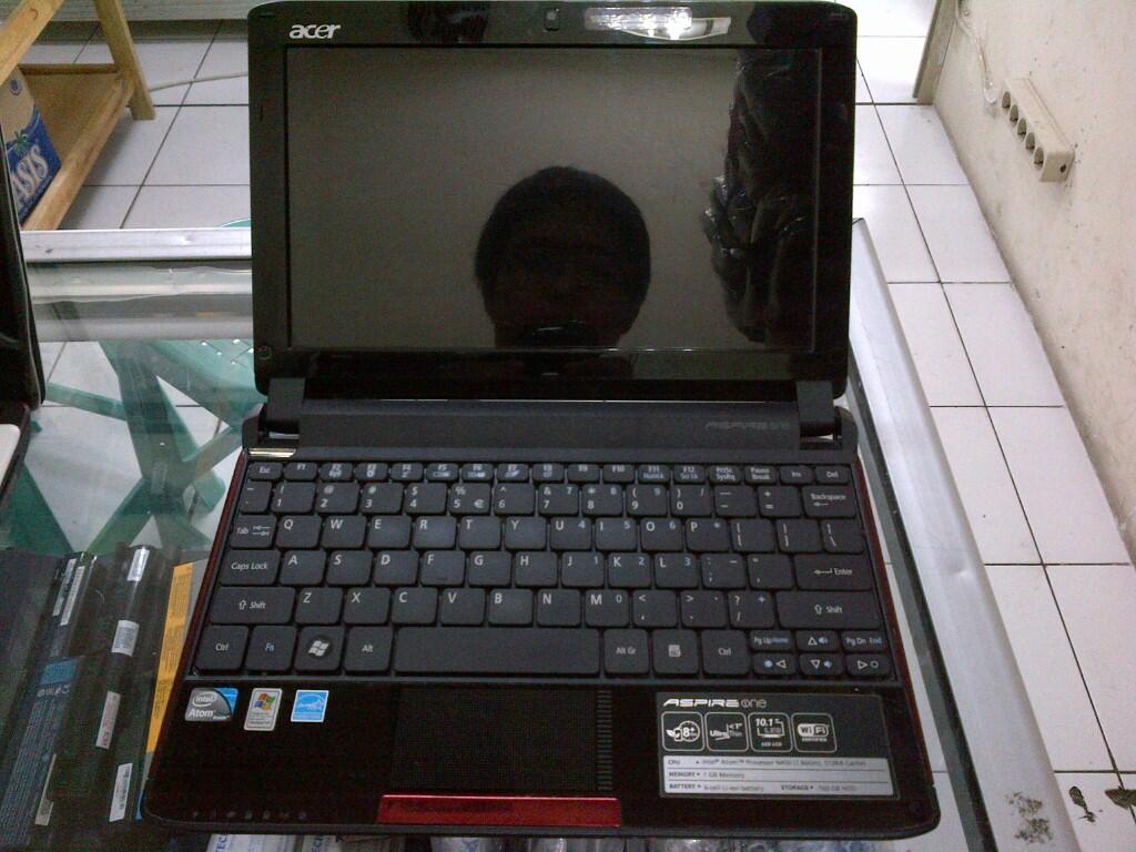 Netbook Acer One AO532h Intel atom N450 1GB 160GB 10" mulus bagus segel