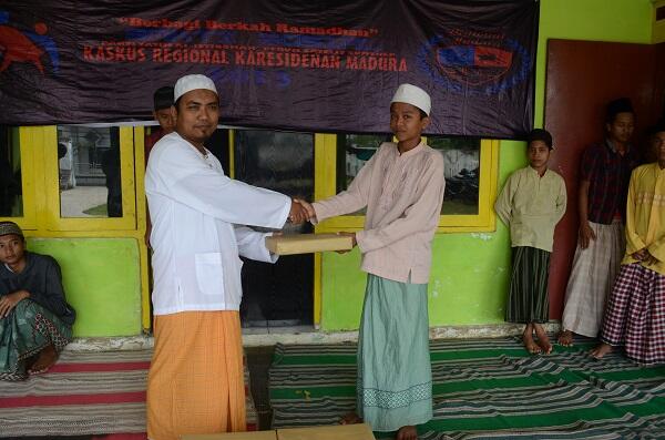 &#91;FR SAUR&#93; Baksos � Berbagi Berkah Ramadhan � REGIONAL KARESIDENAN MADURA�