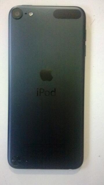 Koleksi Pribadi : Ipod Touch 5th Gen 32 Gb Black Slate...Mulusss!
