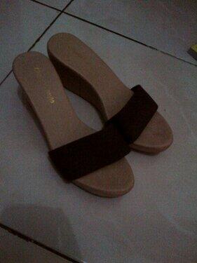 wedges second