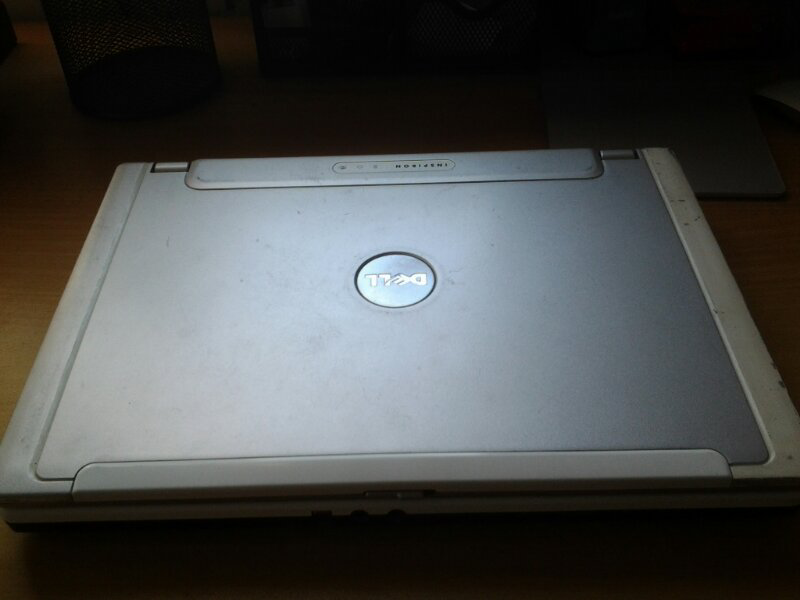 Dell inspiron 700m