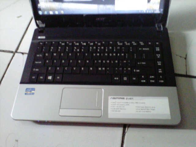 Laptop Acer Core baru kepake 2 bulan