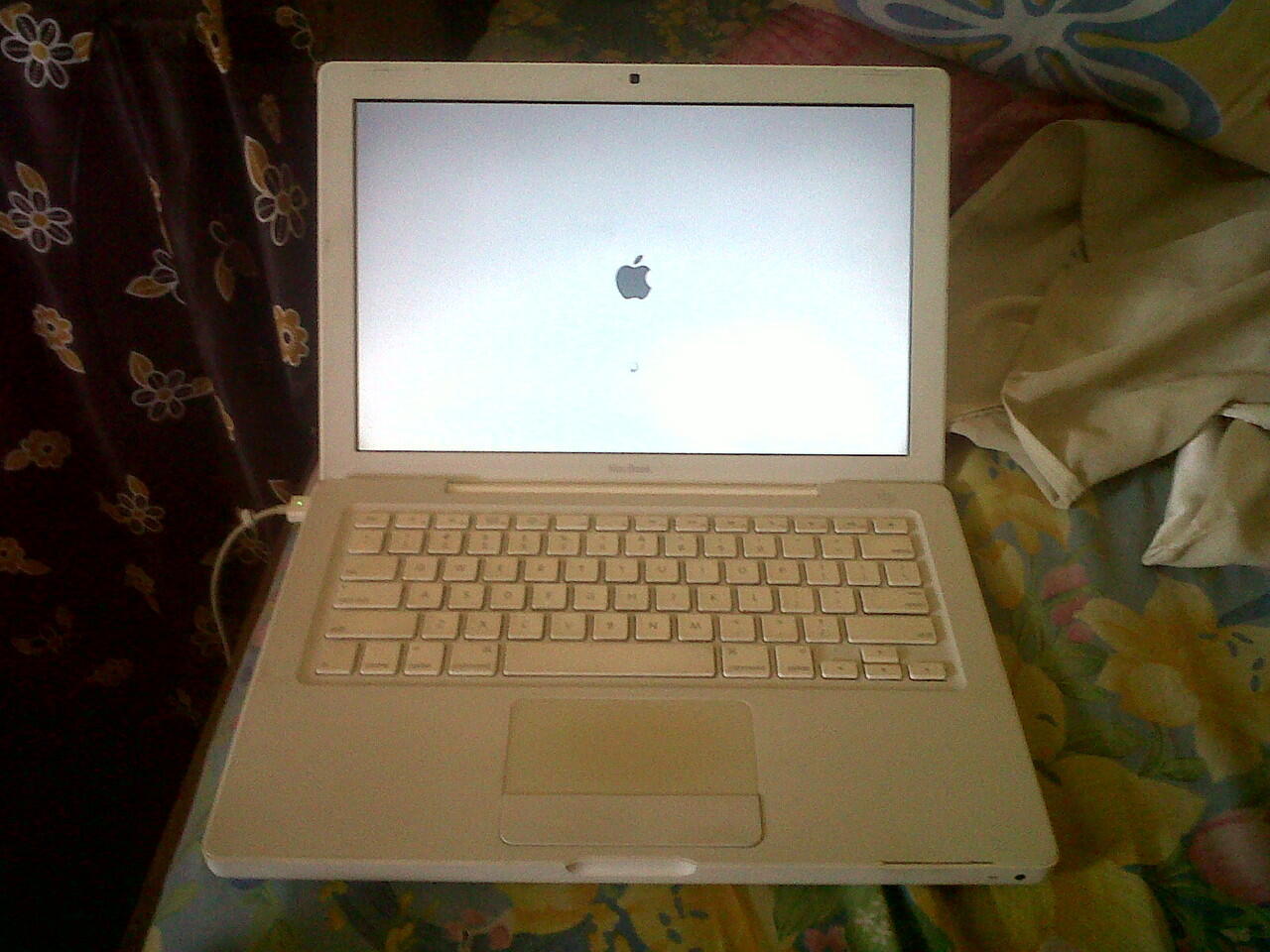 di jual Macbook 13.1 dualcore
