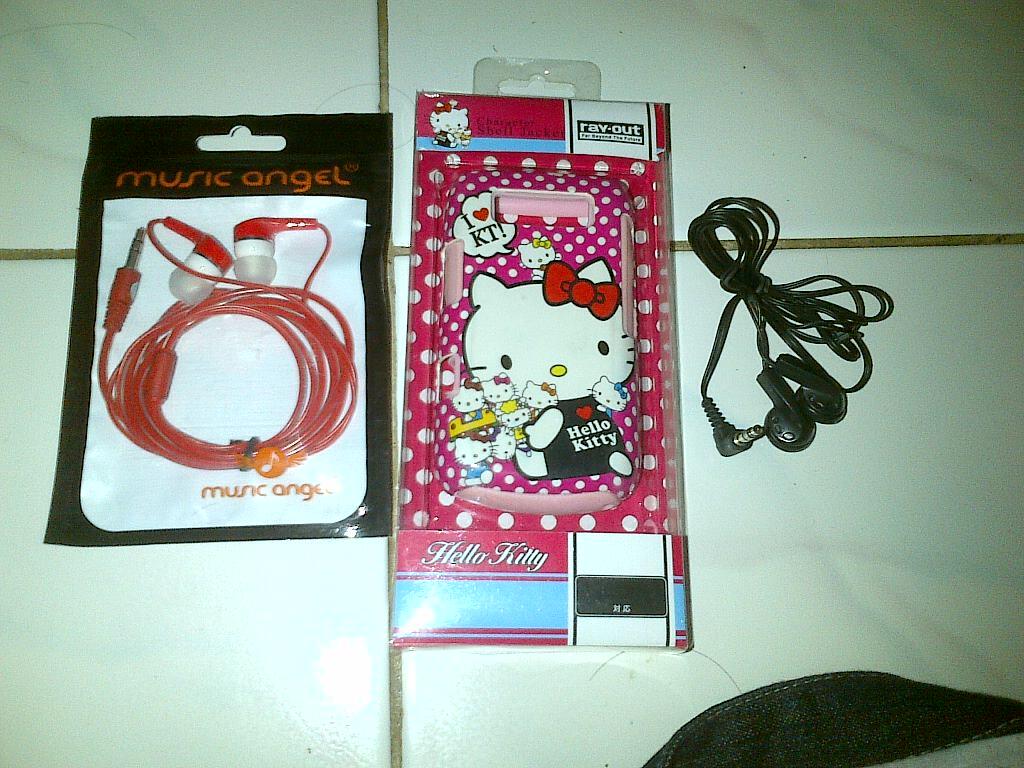 capdase blackberry onyx 2 + headset bass&headset biasa