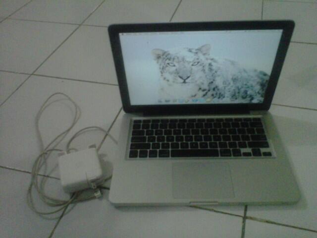 MACBOOK PRO 8.1 CORE i5 MANTAP....... TERMURAh SEKASKUS RAYA....
