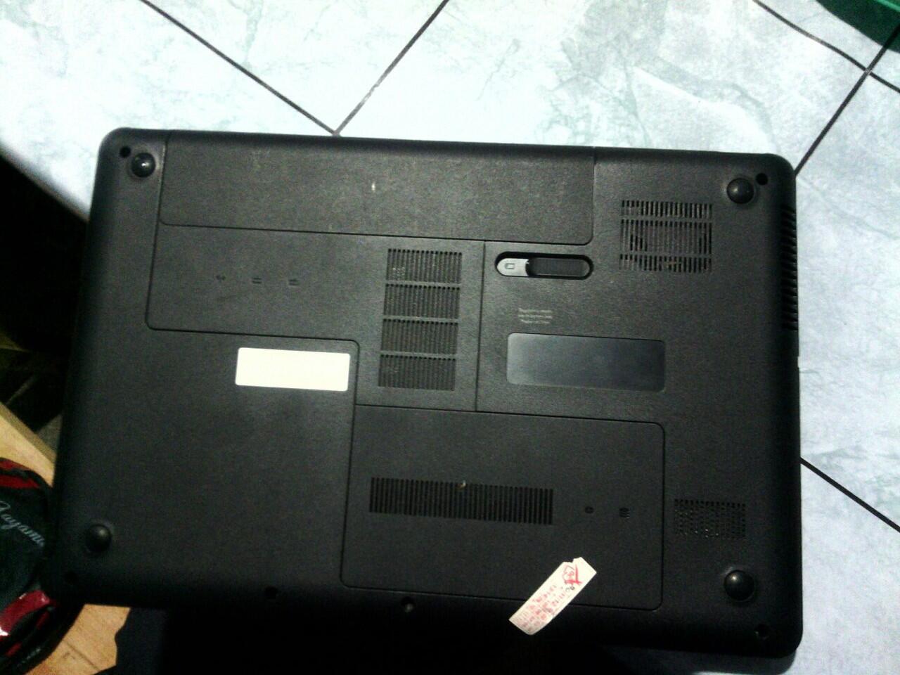 HP Compaq Presario CQ43 kondisi Muluus banget!! Komplit kayak baru..!!