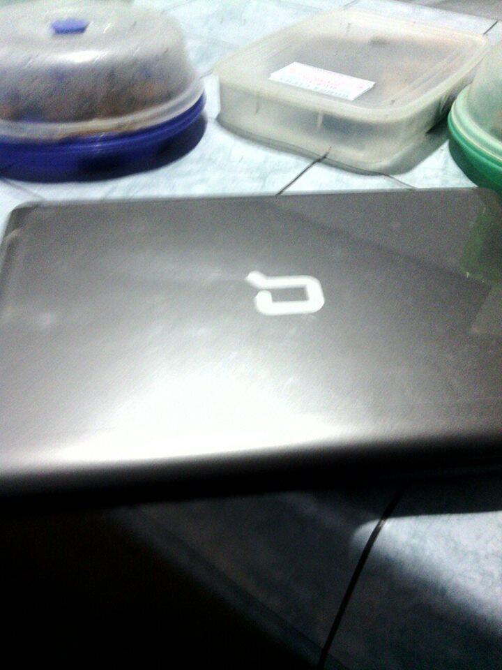 HP Compaq Presario CQ43 kondisi Muluus banget!! Komplit kayak baru..!!
