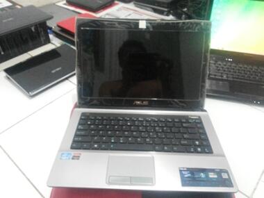 LAPTOP GAMES: ASUS A43S CORE i5 2410,ATI RADEON HD 6370 DIDICATE 02GB,MURAH GAN....