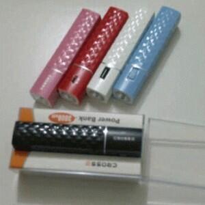 POWERBANK CROSS 3000 MAH MURAH MERIAAAAAH